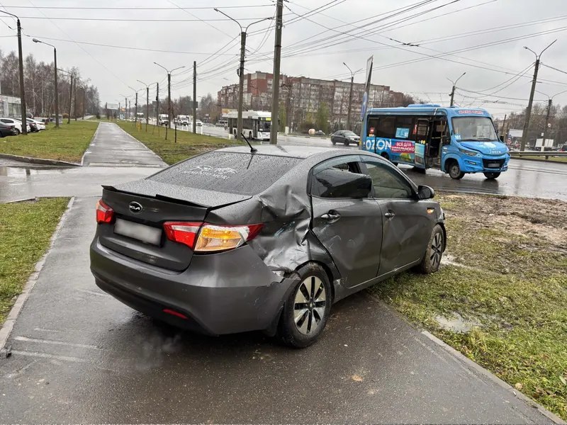 Фиксация повреждений на месте ДТП — аварийный комиссар Аварком 21