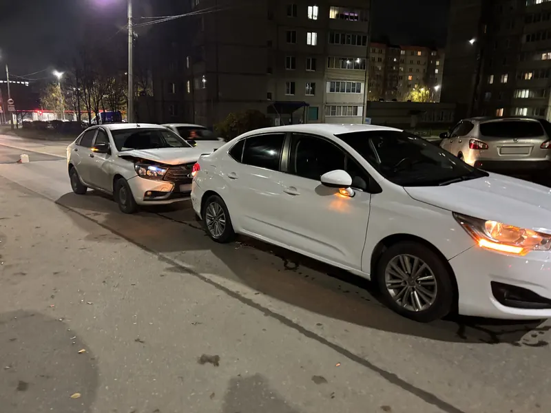 Ночной выезд аварийного комиссара Аварком 21 на ДТП