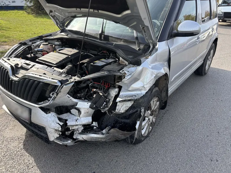 Повреждения автомобиля после ДТП в Чебоксарах